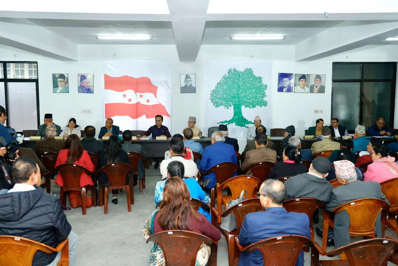 विशेष महाधिवशेन माग्नेले पार्टी फुटाउने, अरू साथीहरू पार्टी जुटाउने कसरी ?