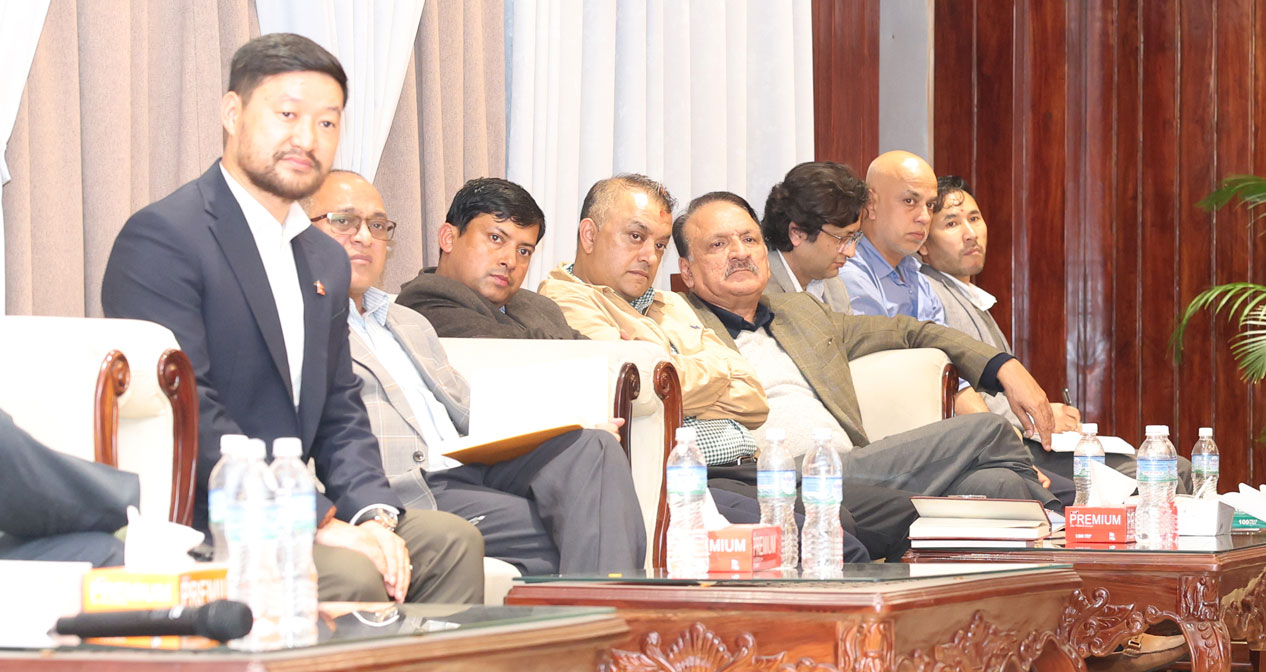 एमालेले छलफलमा उठायो संसद् पुन:स्थापनाको माग