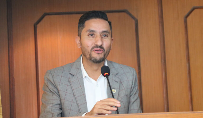 काउन्सिलले अधिकार सम्पन्न र स्वायत्त निकायका रुपमा अनुभूति दिलाउने गरी काम गरोस्ः मन्त्री खरेल