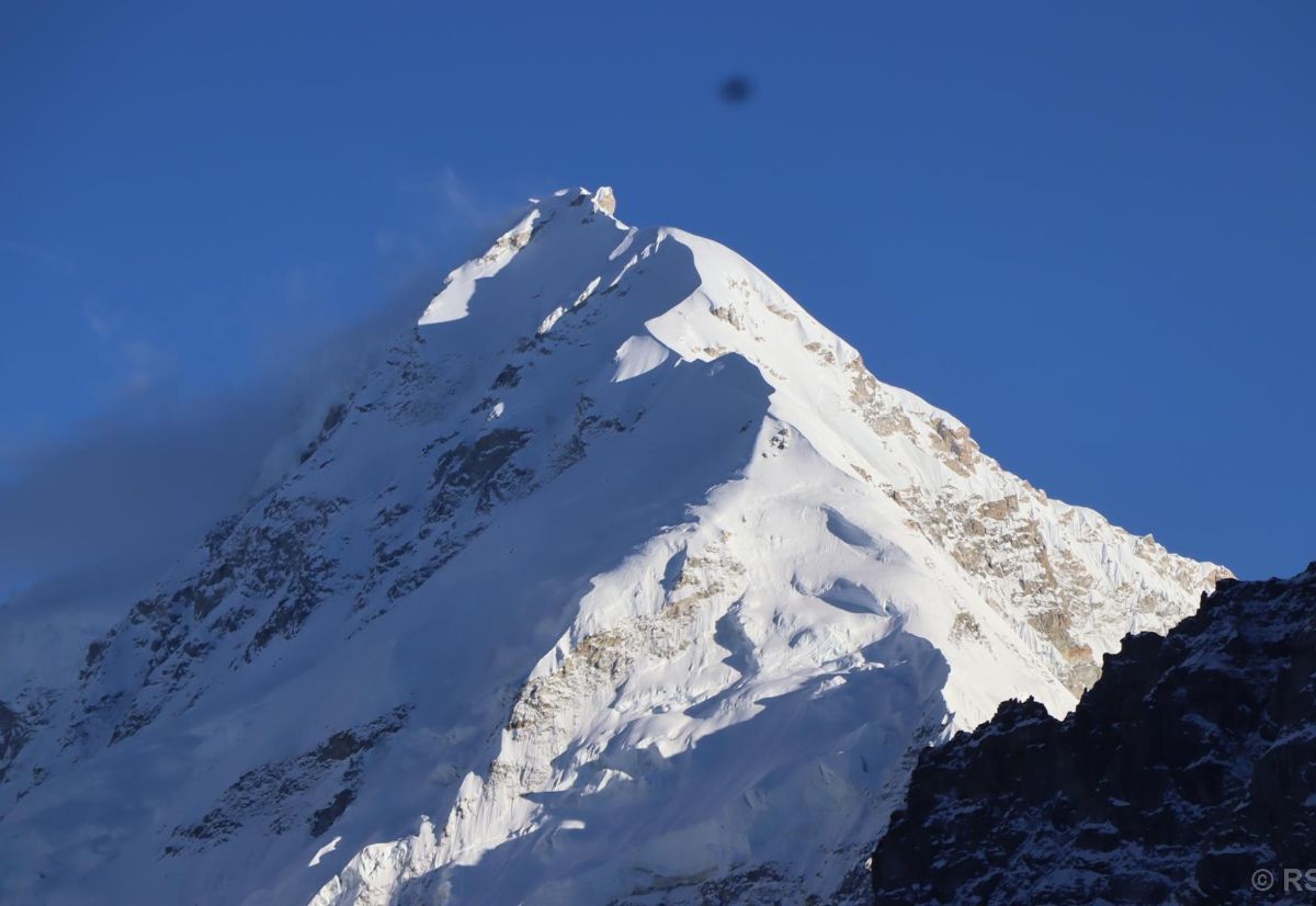 यस याममा ३०० विदेशी पर्यटकद्वारा कञ्चनजङ्घा हिमाल क्षेत्र भ्रमण