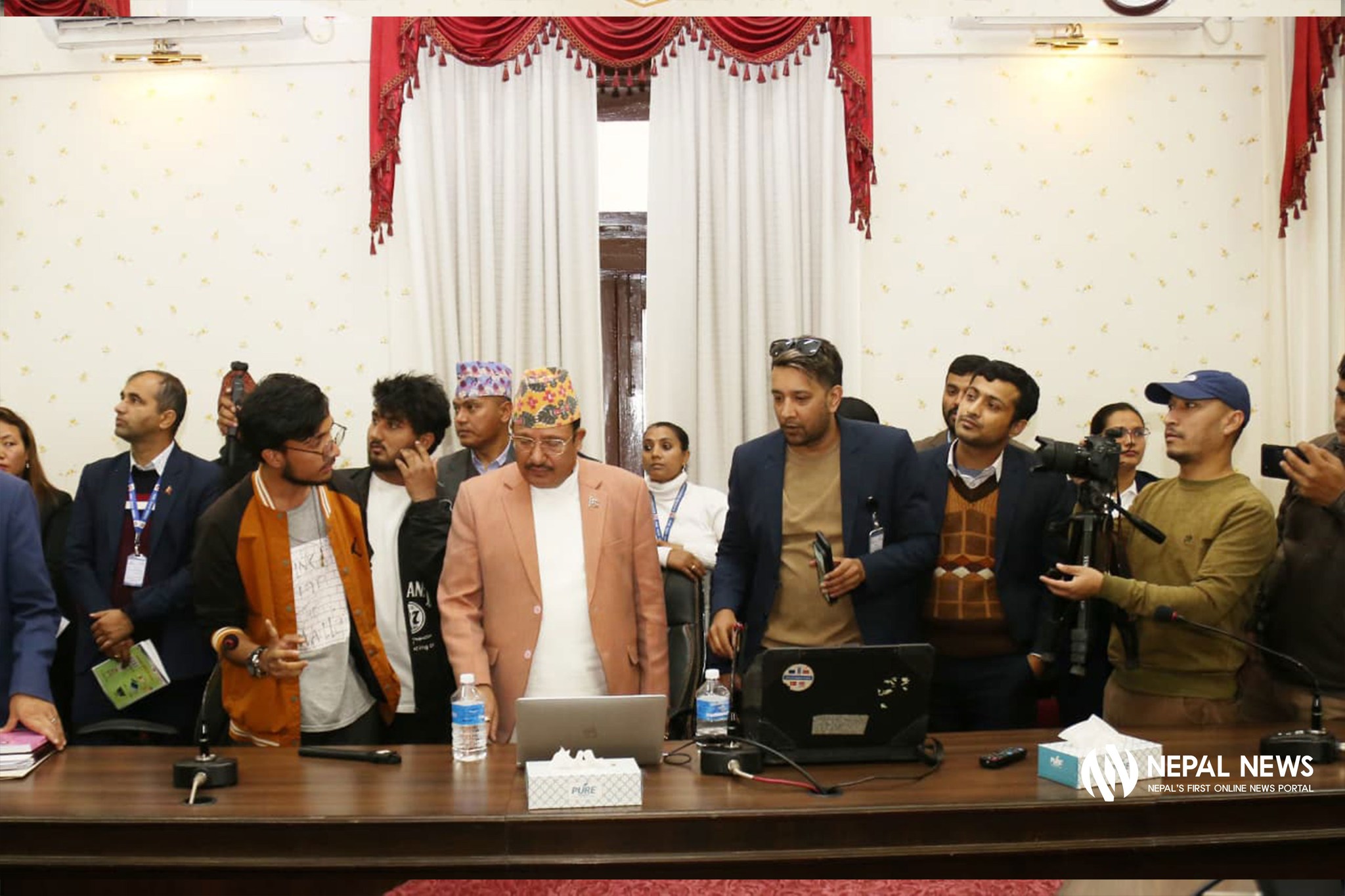 राष्ट्रिय परिचयपत्रको आधारमा पनि मतदान गर्न पाइने