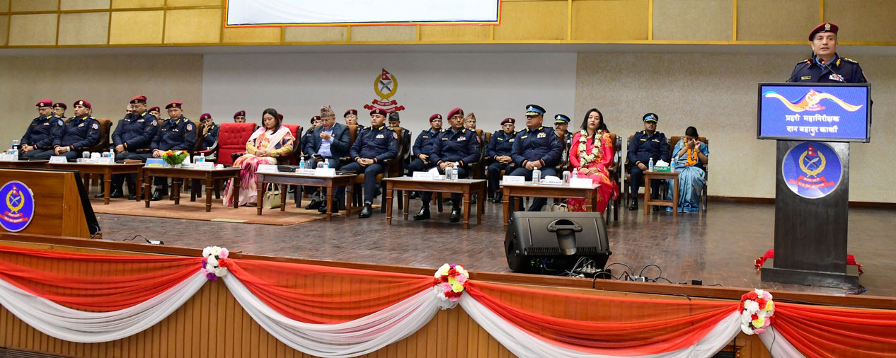 एक एआईजी र दुई डीआईजीलाई दर्ज्यानी चिह्न