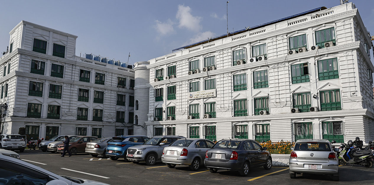 बदलिएको सिंहदरबार