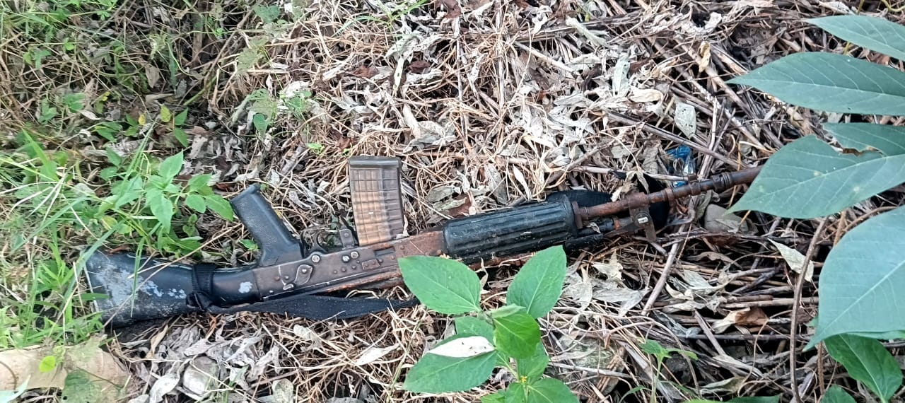झाडीमा भेटियो प्रहरीबाट लुटेको हतियार र गोली
