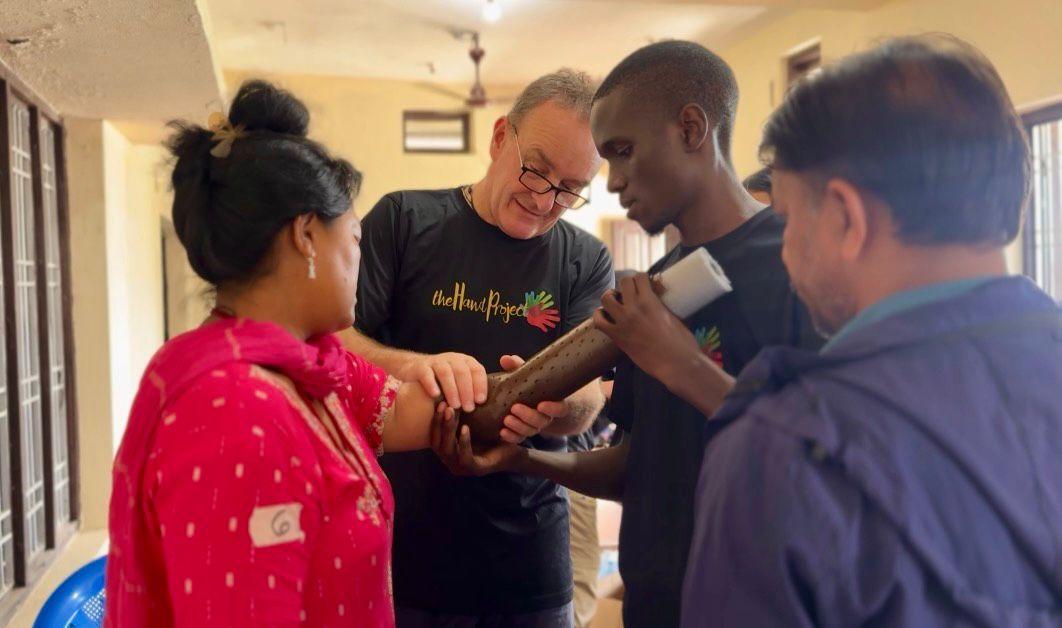 अपांगता भएका १९९ जनालाई नि:शुल्क कृत्रिम हात