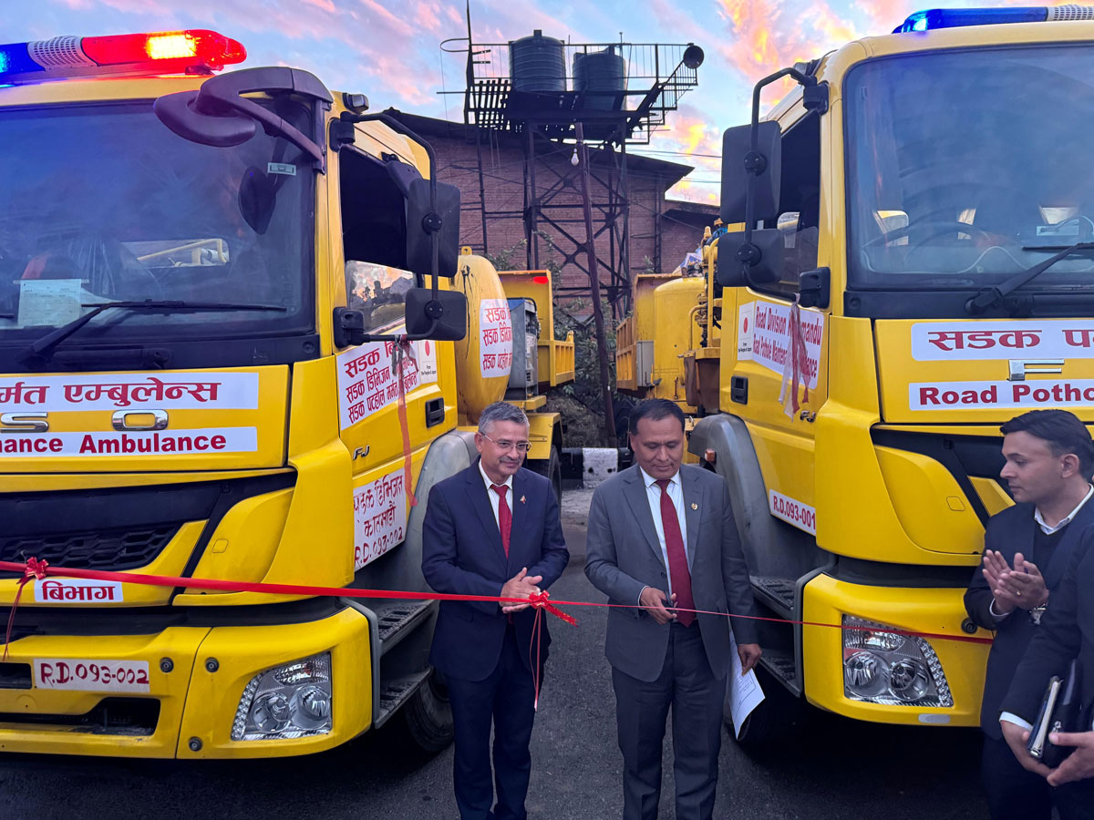 सञ्चालनमा आयो ‘सडक एम्बुलेन्स’