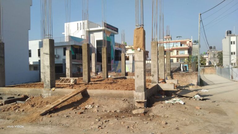 ‘बेसमेन्ट’ खन्दा छिमेकीको घर चर्केको उजुरी बढ्यो