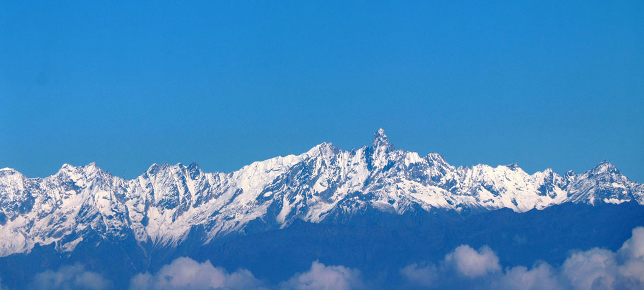सूर्योदय र सूर्यास्त नियाल्न रोजाइमा नगरकोट