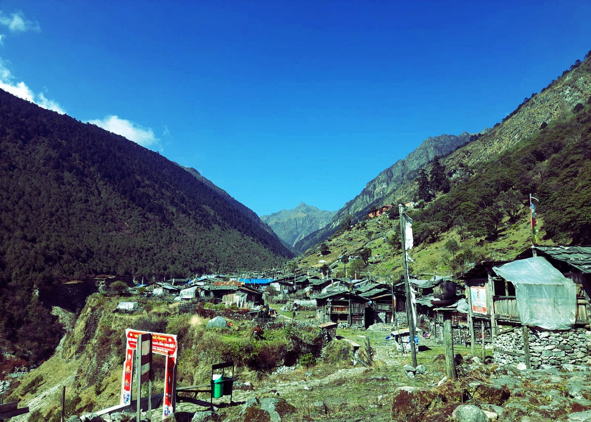 ओलाङचुङगोला जाने सडक मर्मत