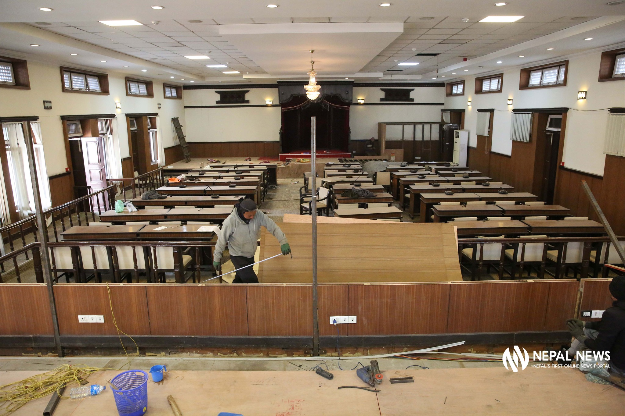 राष्ट्रियसभा बैठकका लागि कृषि समितिको हल मर्मत गरिँदै [फोटो फिचर]