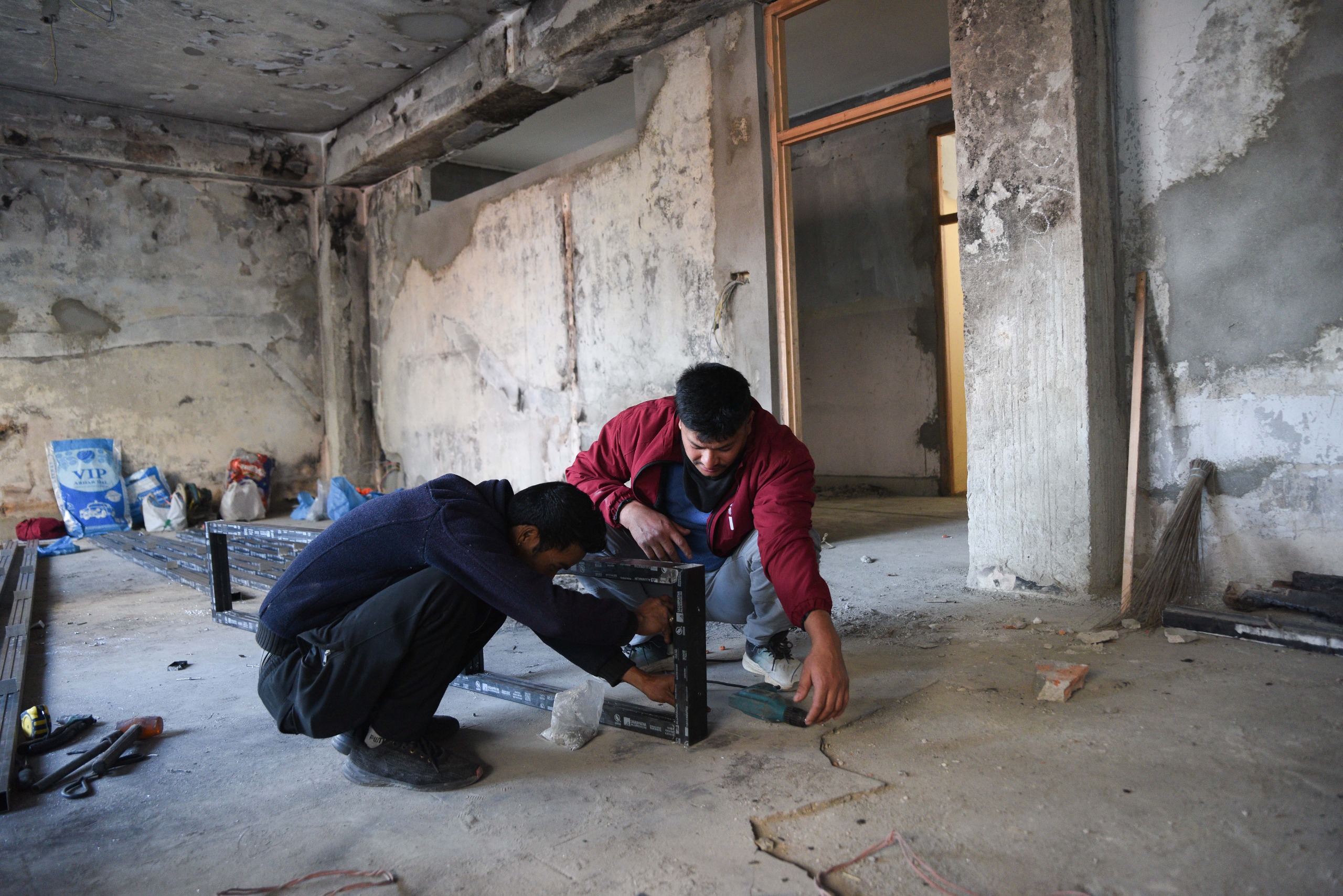 नेपाली कांग्रेसको पार्टी कार्यालय पुनःनिर्माण धमाधम