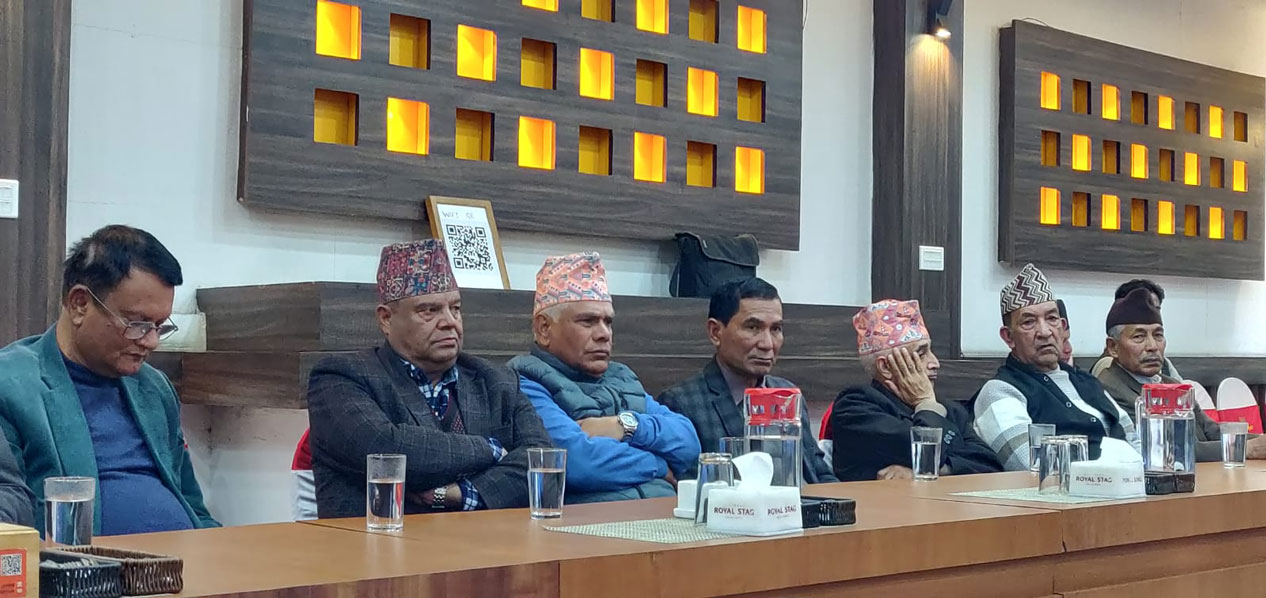 पूर्वन्यायाधीशहरू भन्छन्- सरकारको वैधानिकता छिटो परीक्षण होस्