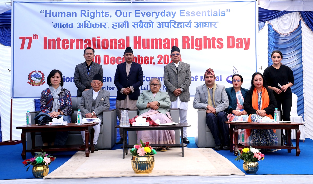 निर्धारित समयमा निर्वाचन सम्पन्न गराउन सहयोगका लागि प्रधानमन्त्रीको अनुरोध