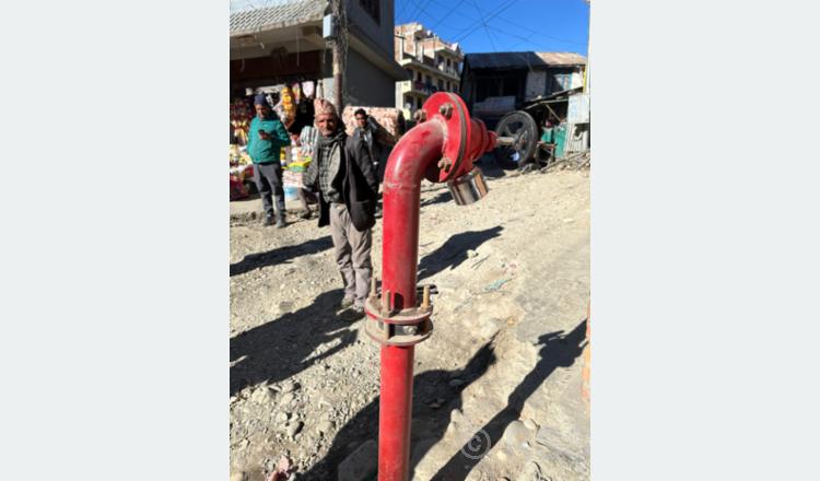 पहिलोपटक खलङ्गा बजारमा ‘फायर हाइड्रेन्ट’ जडान भएपछि…