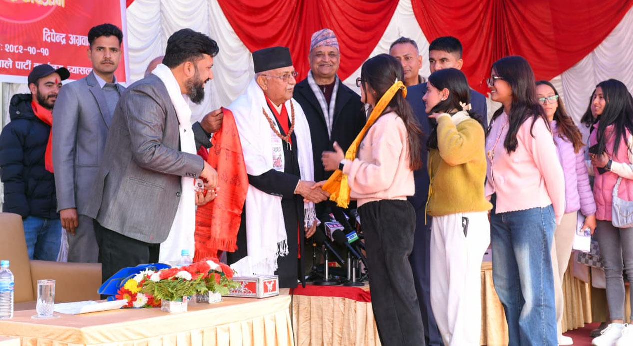 ओलीको निर्देशन- चुनावको तयारीसँगै आन्दोलनमा उत्रिनुपर्ने हुनसक्छ‚ तयार रहनू