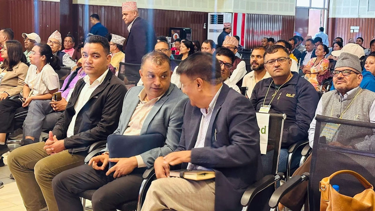 मीन विश्वकर्माको आग्रह- शेरबहादुर-गगन एकैठाउँमा बस्नुस्‚ घेराबन्दीबाट बाहिर आउनुहोस्