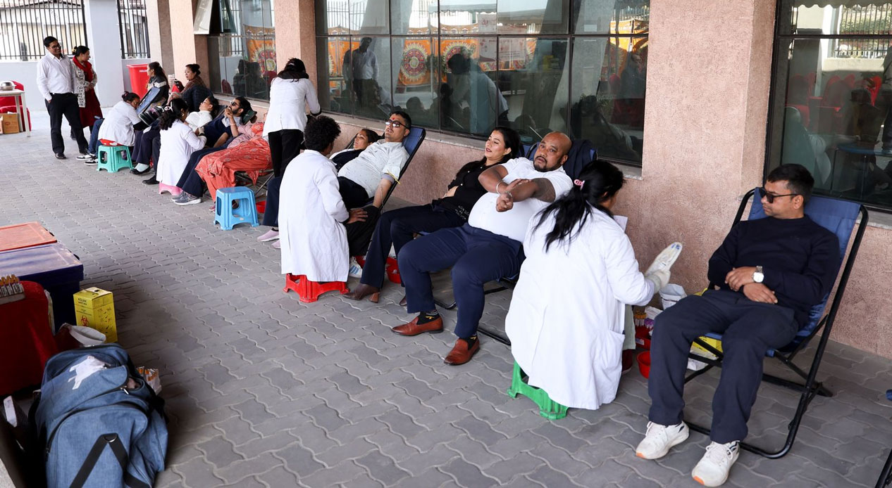 ५६औँ वार्षिकोत्सवका अवसरमा आयल निगममा १६७ जनाले गरे रक्तदान