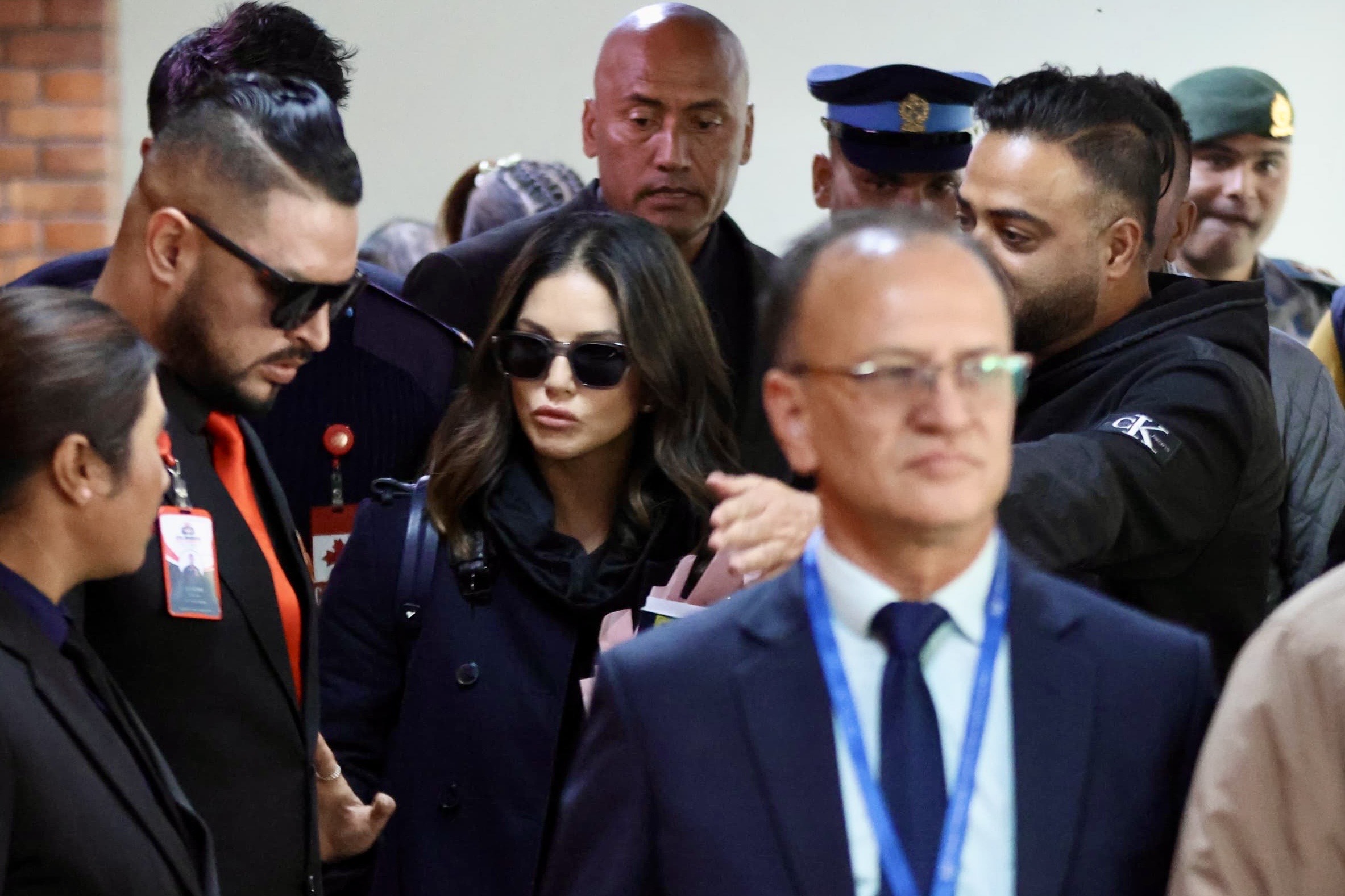 वेलकम सन्नी [६ तस्बिर]