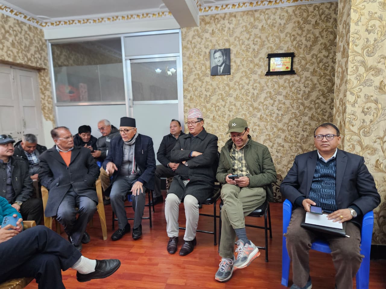 कांग्रेसको आन्तरिक संकटबारे शेखर कोइरालाको पहल, शीर्ष नेताहरूबीच छलफल