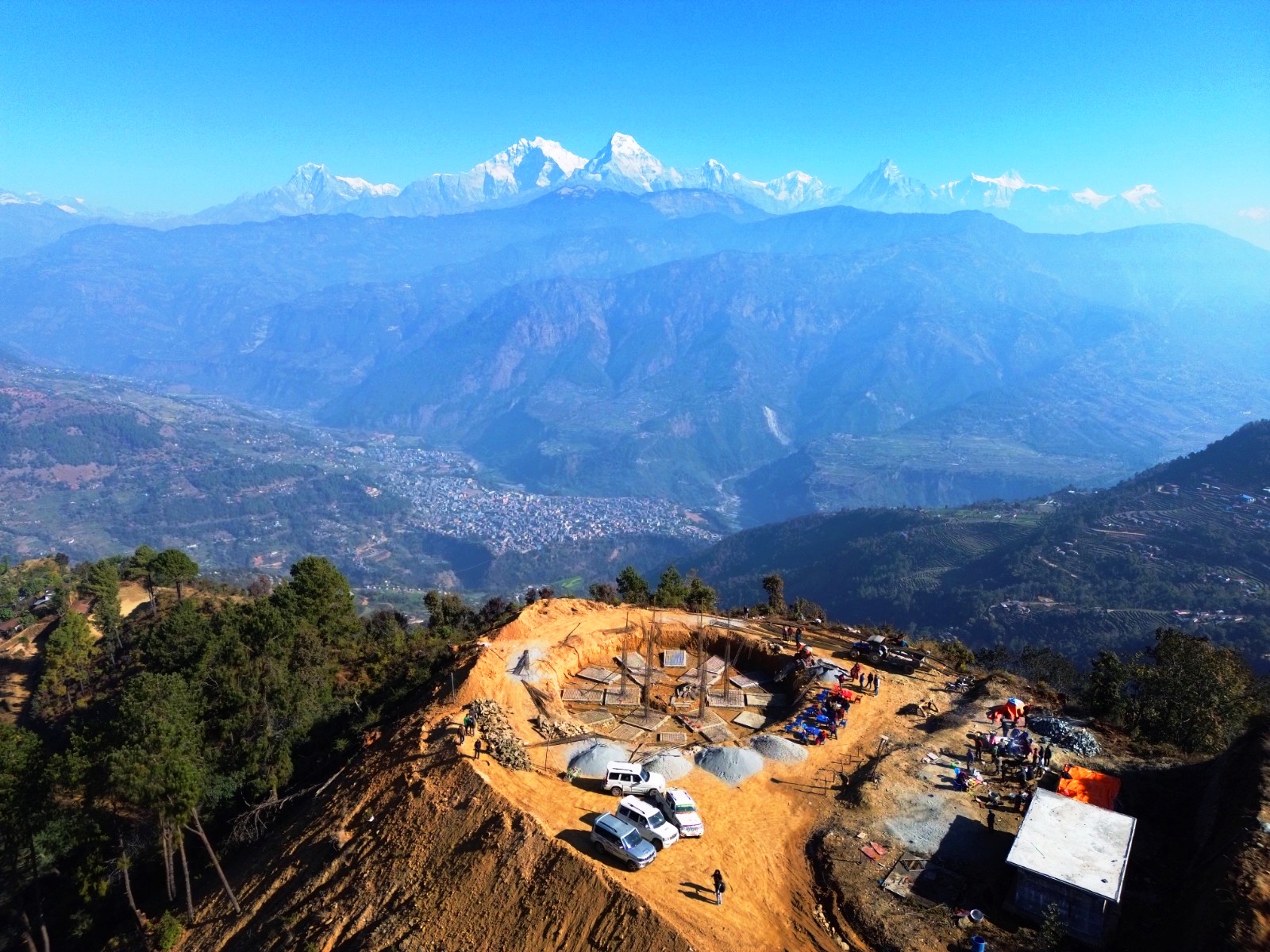 ‘ब्लु हिल’मा पर्यटकीय पूर्वाधार निर्माण गरिँदै