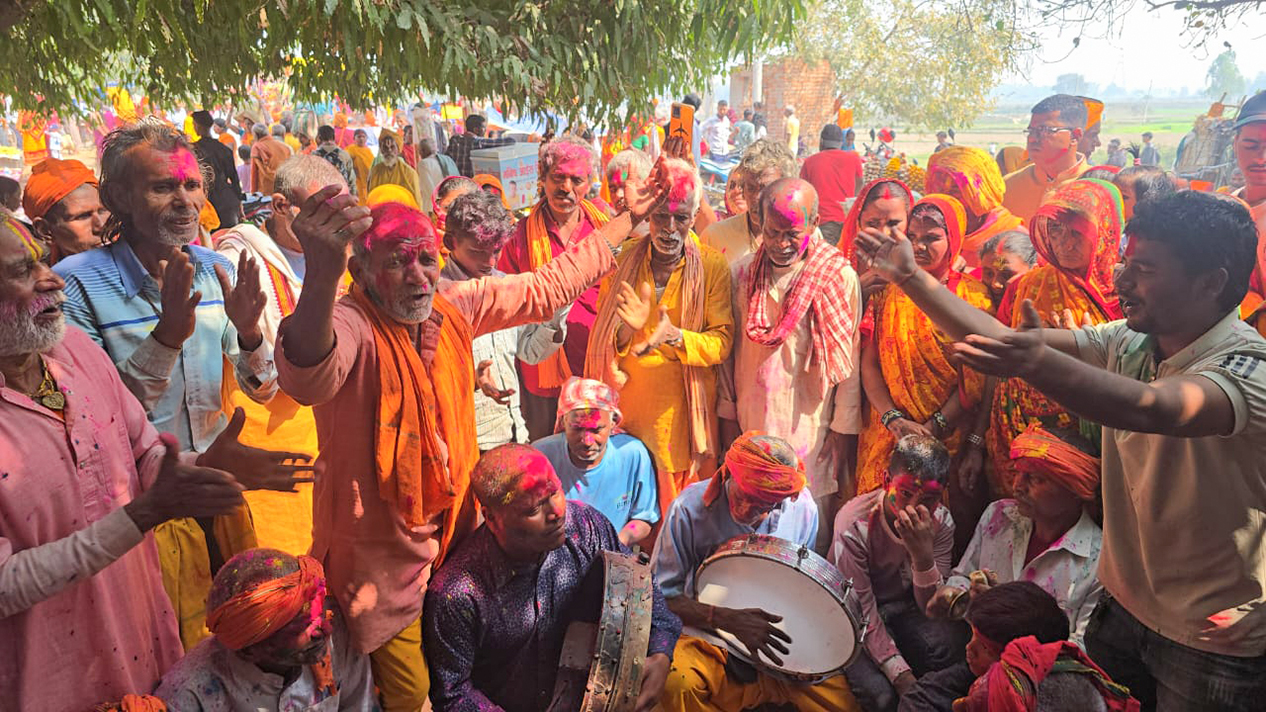 कञ्चनवनमा ‘होरी उत्सव’ (फोटो फिचर)