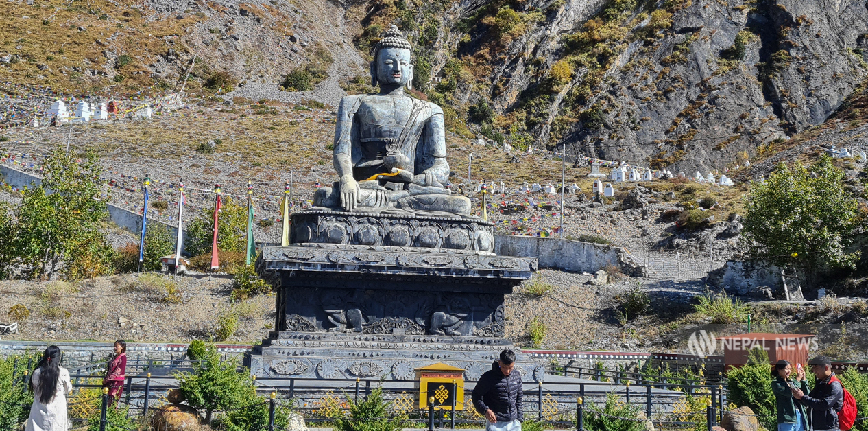 देउता होइनन् बुद्धमूर्ति
