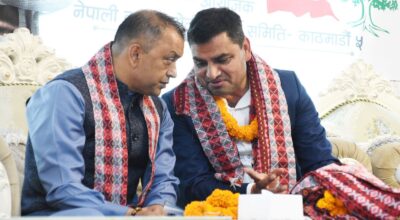 सभापति गगनकुमार थापा र महामन्त्री प्रदीप पौडेल।