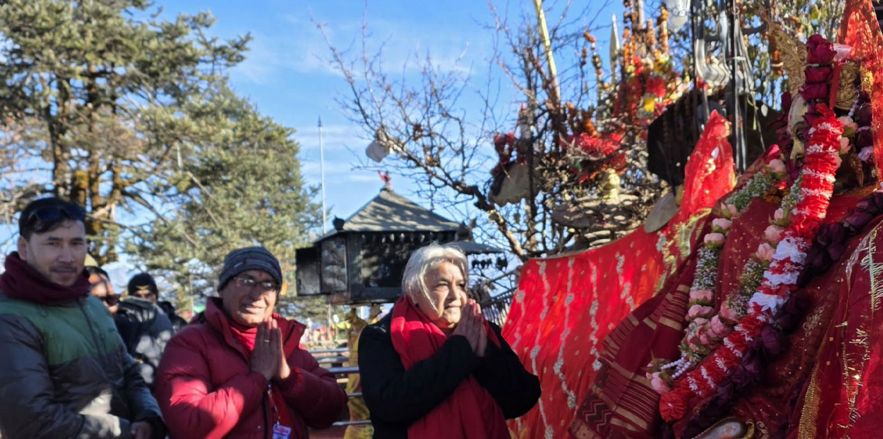 प्रधानमन्त्री कार्कीले गरिन् पाथीभराको दर्शन