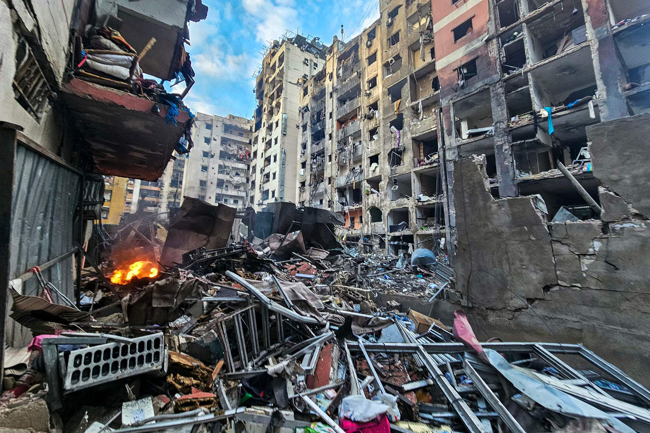 मध्यपूर्वमा द्वन्द्व चर्किँदै, लाखौँ मानिस विस्थापित