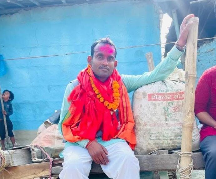 सर्लाही २ : दुई दिग्गज नेतालाई पराजित गर्दै रास्वपाका रविन महतो निर्वाचित