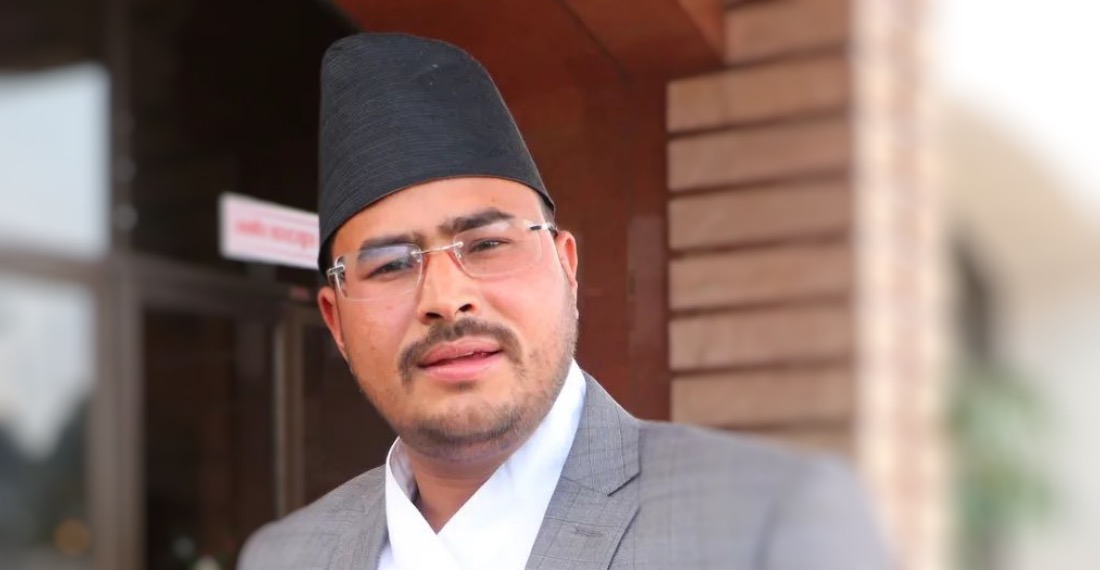 जुम्लामा ज्ञानबहादुर शाही दोब्बर मतले अगाडि