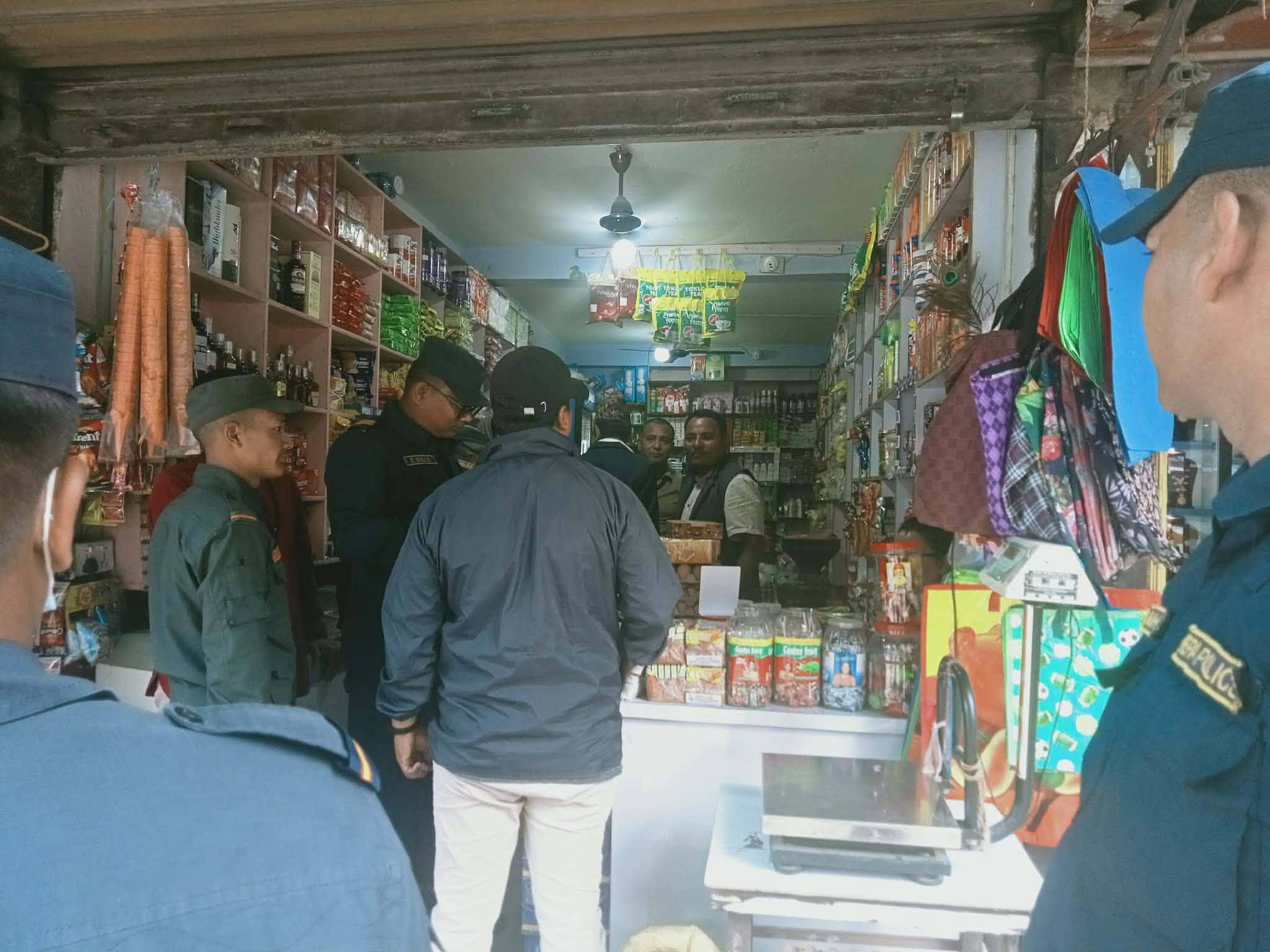 म्याद गुज्रिएका ३० कार्टुन पेय पदार्थ बरामद