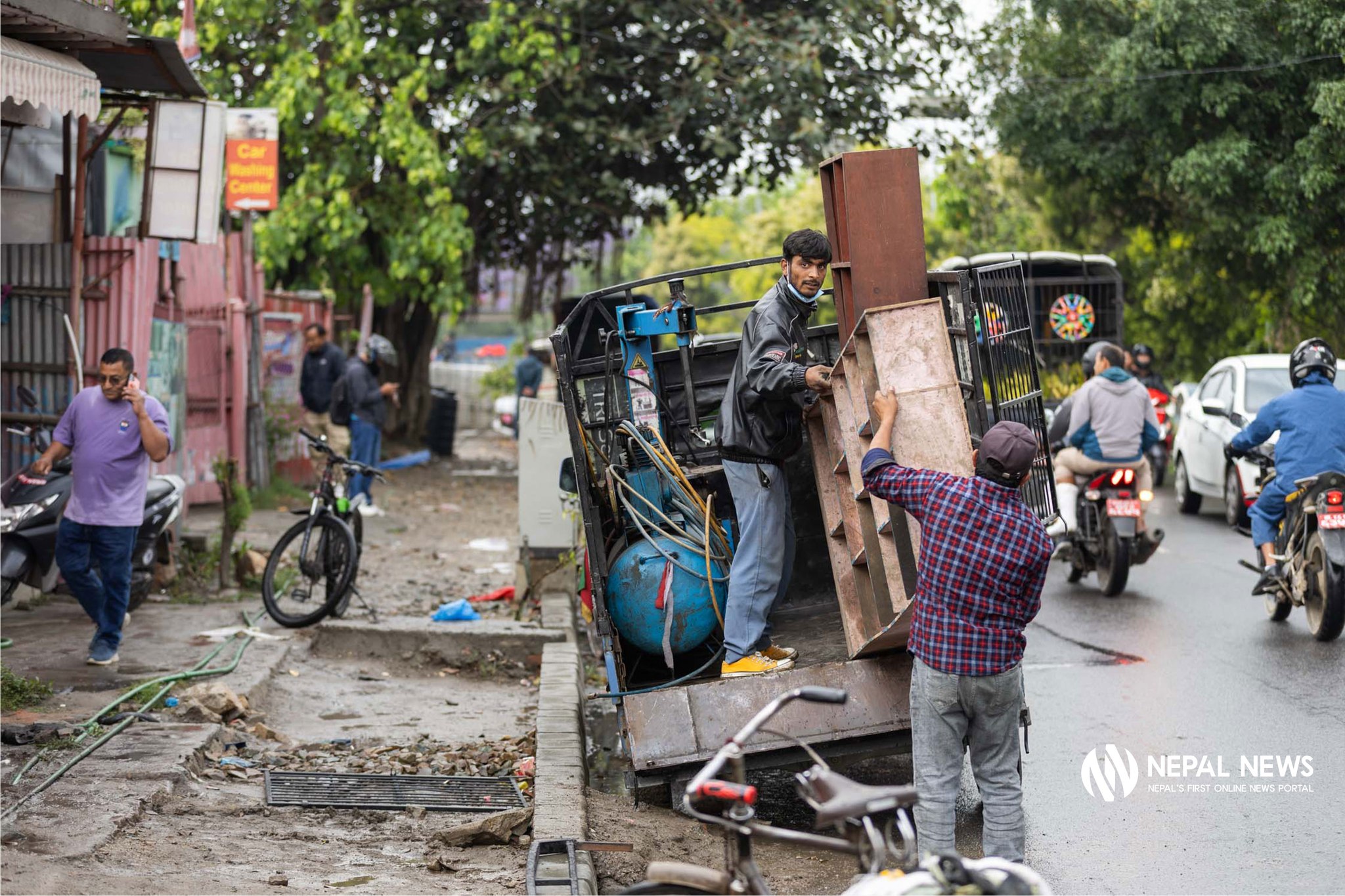 मापदण्डभित्र दर्जनौँ तीनतले घर