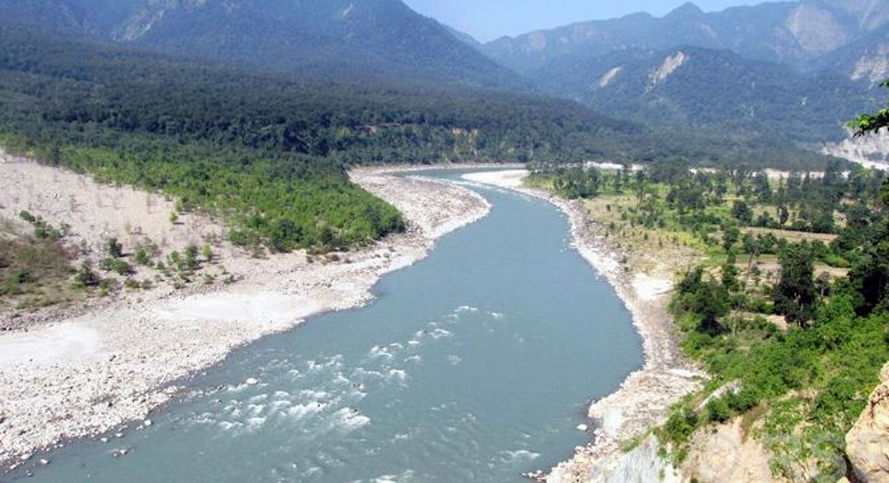 महाकाली नदीमा नुहाउने क्रममा एकजना बेपत्ता