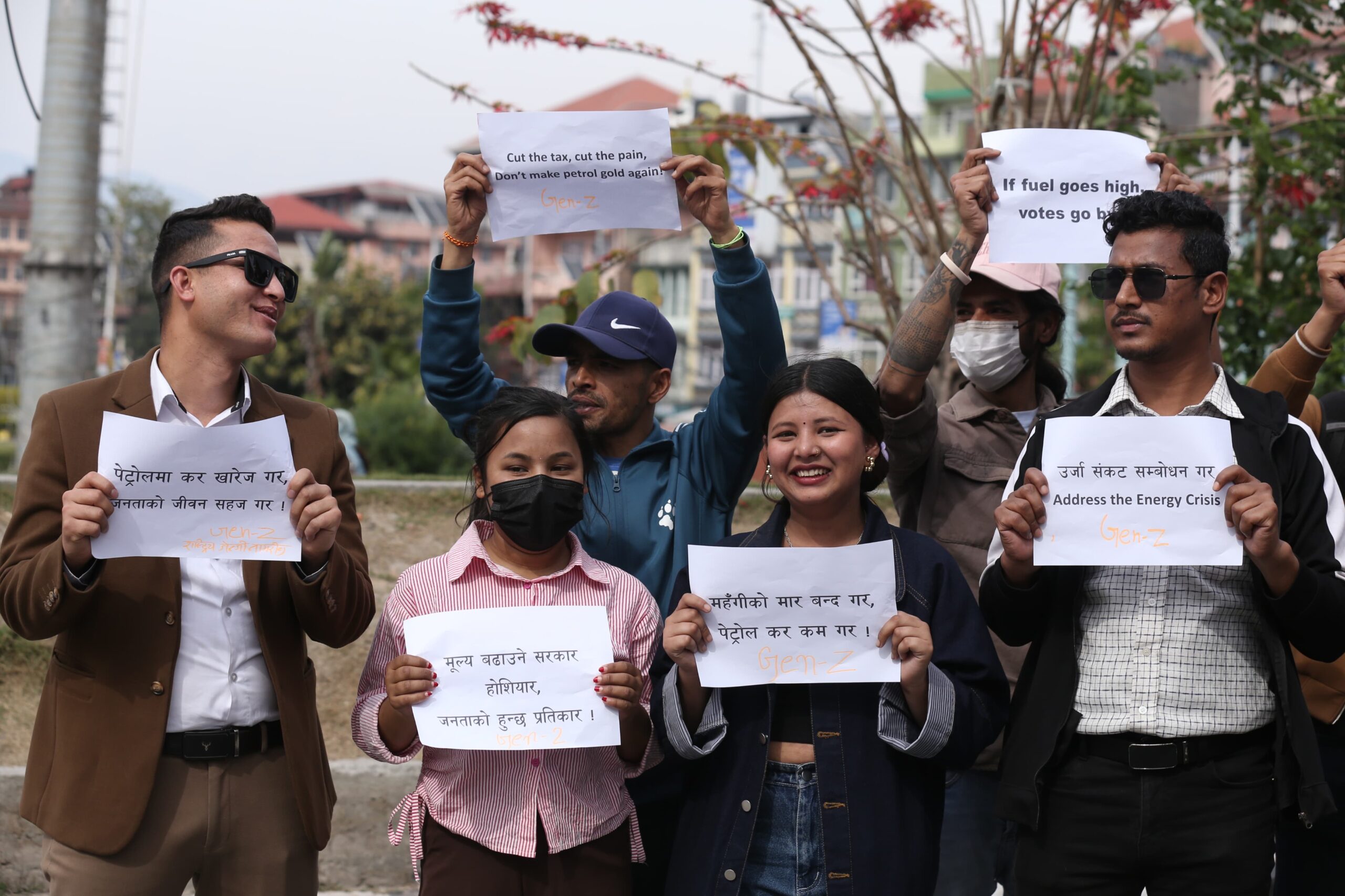 इन्धनको मूल्यवृद्धिको विरोधमा प्रदर्शन [फोटो फिचर]