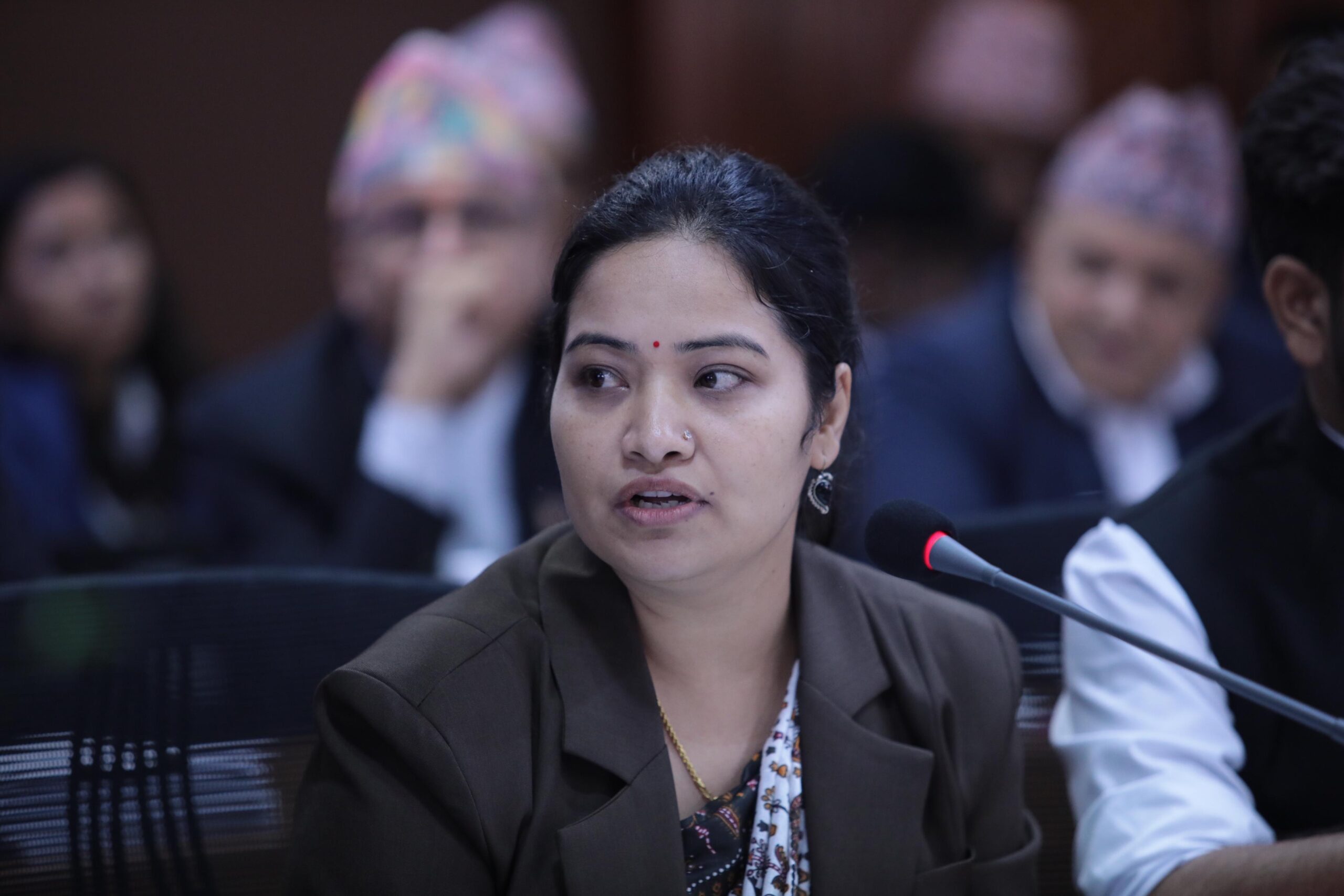 अब लाइन होइन, अनलाइन