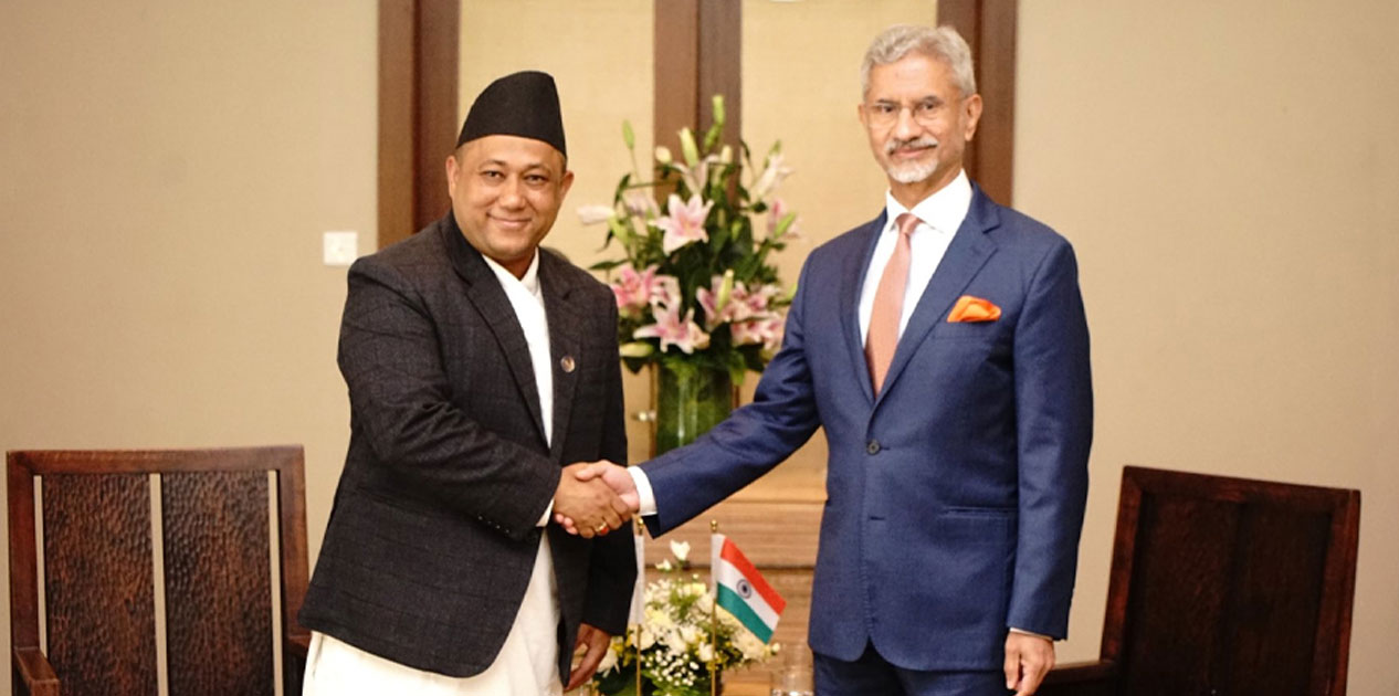 परराष्ट्रमन्त्री भारत भ्रमणमा जाँदै