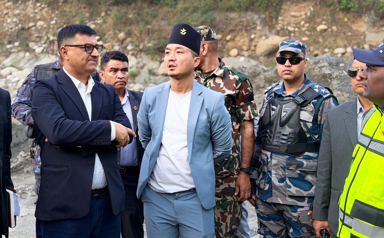 अवैध रूपमा सञ्चालित क्रसर उद्योग बन्द गर्न गृहमन्त्रीको निर्देशन