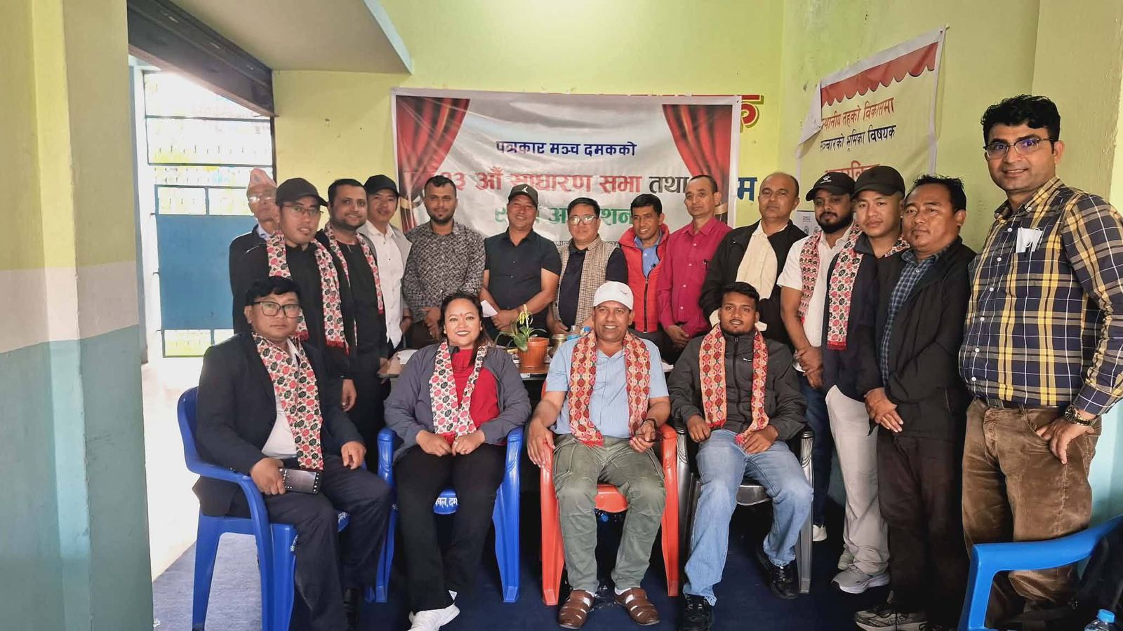 पत्रकार मञ्च दमकको अध्यक्षमा टिकाराम उप्रेती निर्वाचित