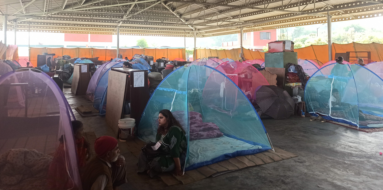 १८ सयभन्दा बढी परिवार सम्पर्कमा, होल्डिङ सेन्टरमा ७९४ जना