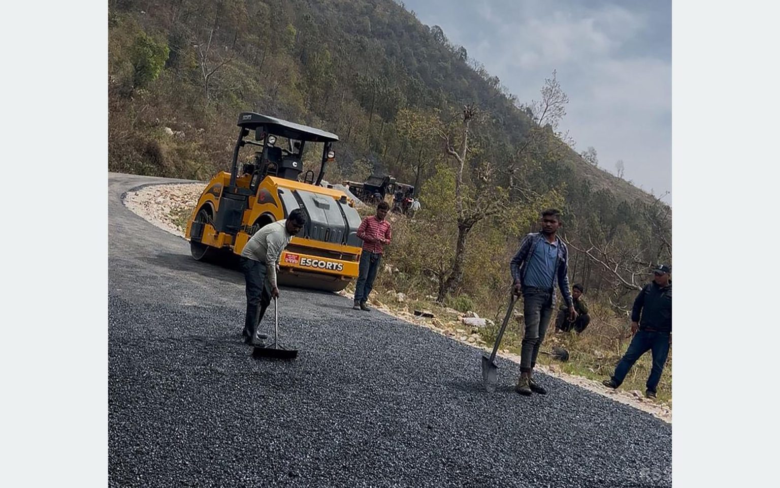 वडामै पहिलो पटक सडक कालोपत्र