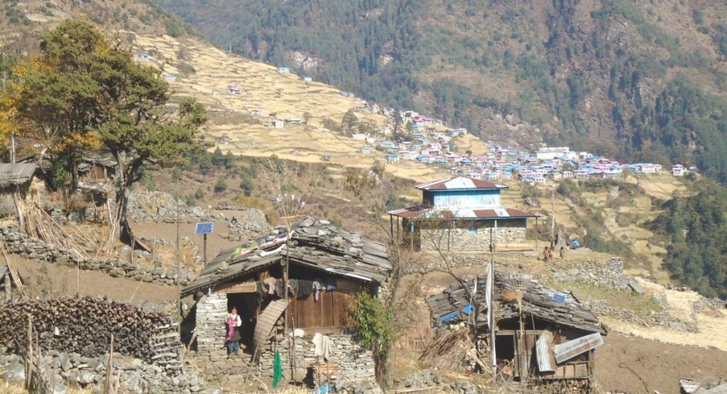 भोटखोलाका एक हजार बढी नागरिकले सीमापास लिए