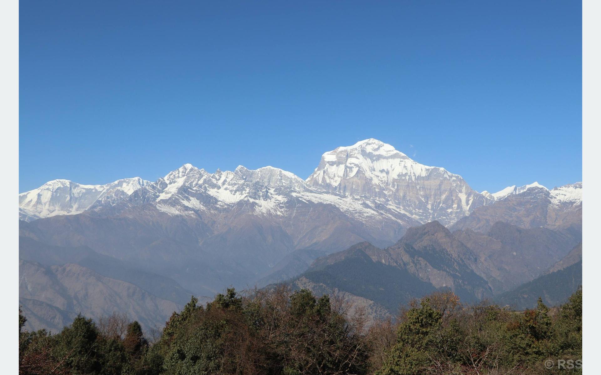 सूर्योदयको दृश्यावलोकन गर्न ‘दर्मिजा भ्युपोइन्ट’