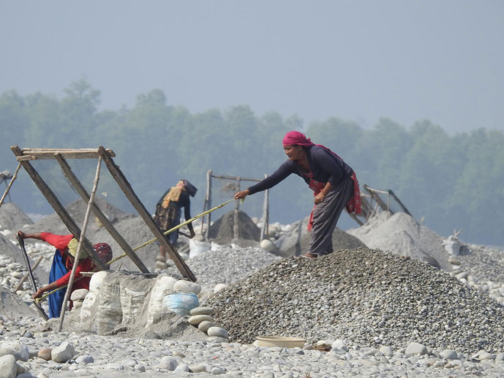 अनौपचारिक क्षेत्रका श्रमिकको सास्ती‚ ज्यालामा असमानता