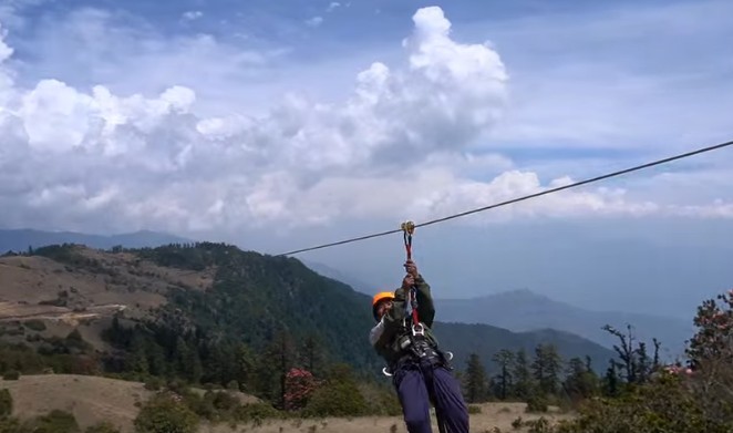 सोलुखुम्बुको जिपलाइन सञ्चालनमा