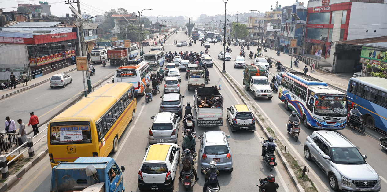 आइतबारको बिदामा काठमाडौँका सडक [तस्बिर]