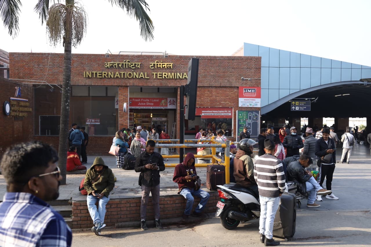 यति नगरी देशमा टिक्दैनन् युवा
