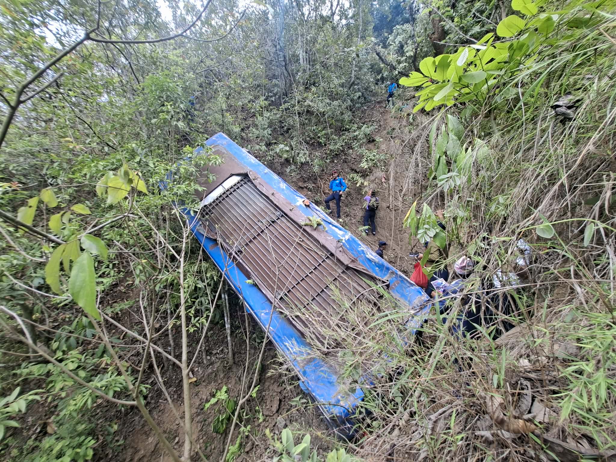 अर्घाखाँचीमा बस दुर्घटना : मृतकको संख्या चार, २७ घाइते