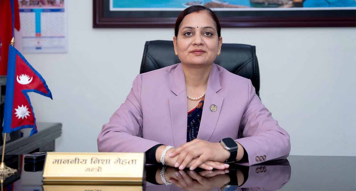 औषधि आपूर्ति तथा व्यवस्थापनलाई सहज बनाउन स्वास्थ्यमन्त्रीको निर्देशन