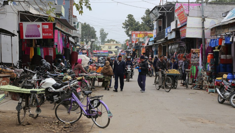 सीमामा भन्सार कडाइले महेन्द्रनगरमा चहलपहल बढ्यो, वनबासा सुनसान